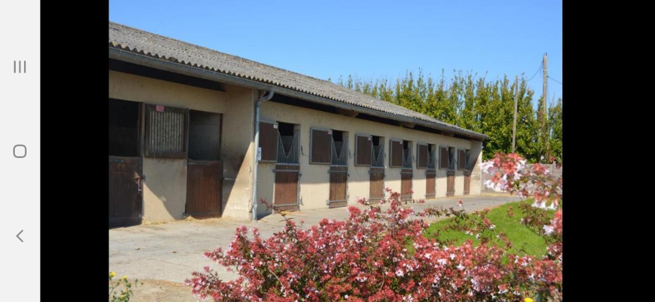 Le Cezembre Gite La Taniere Moidrey Bagian luar foto